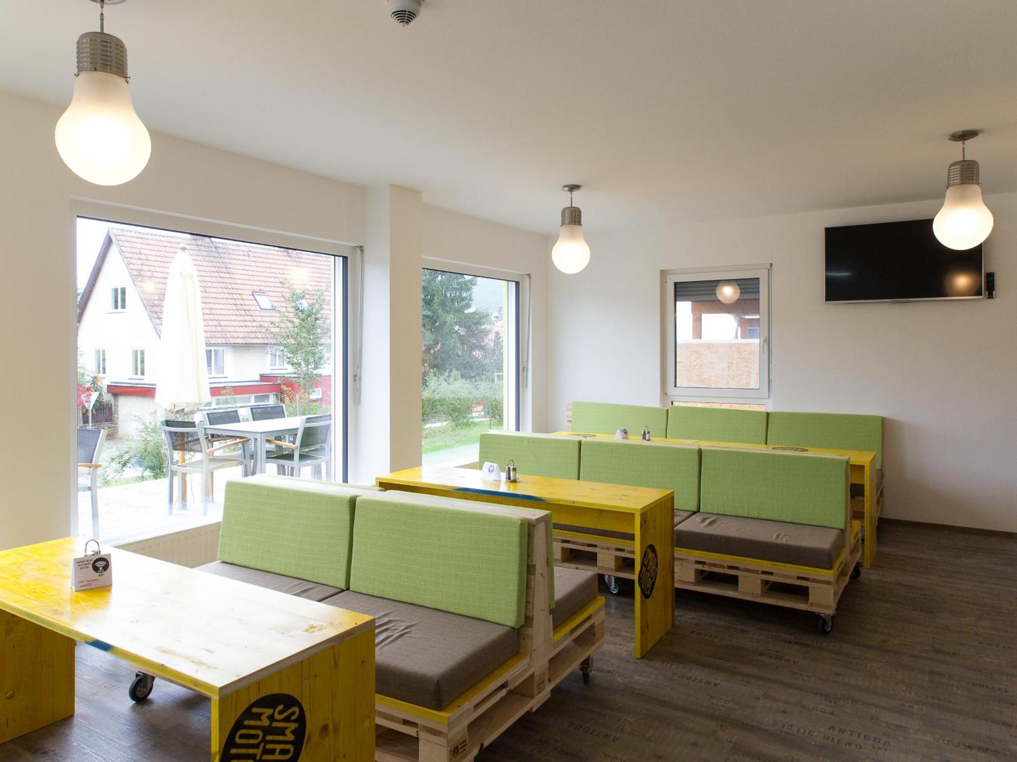 Smart Motel Filton Bagian luar foto