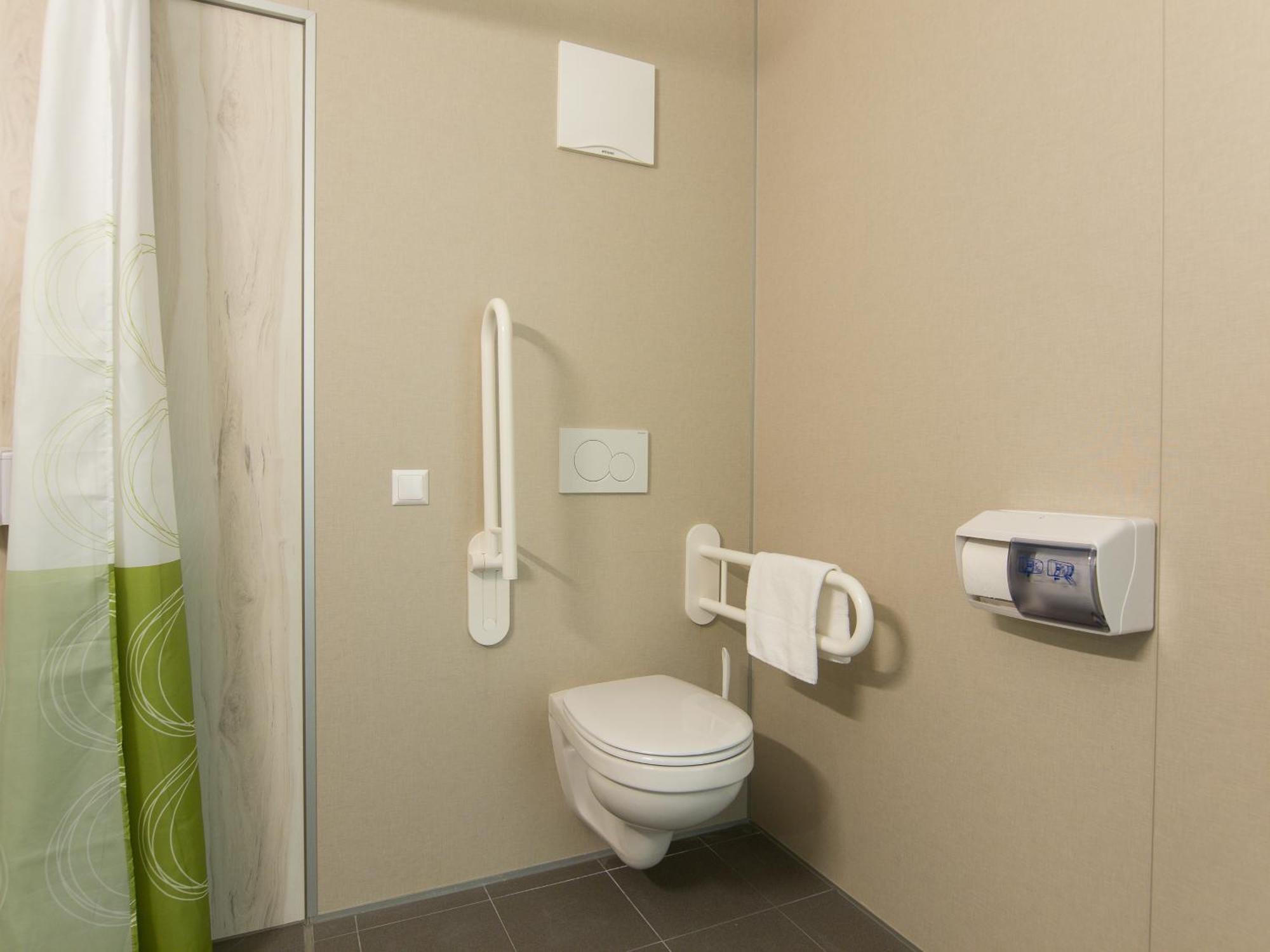 Smart Motel Filton Bagian luar foto