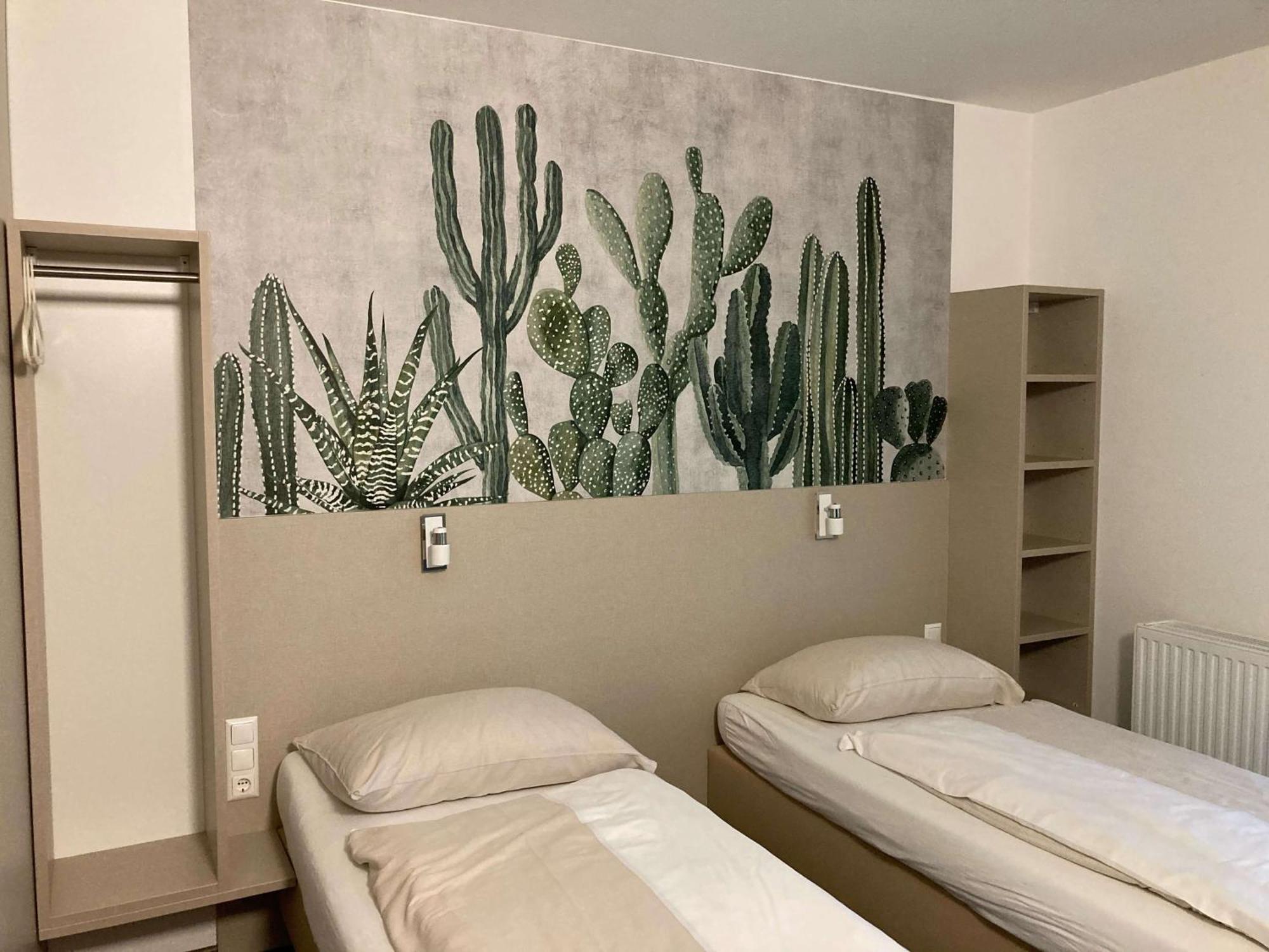 Smart Motel Filton Bagian luar foto